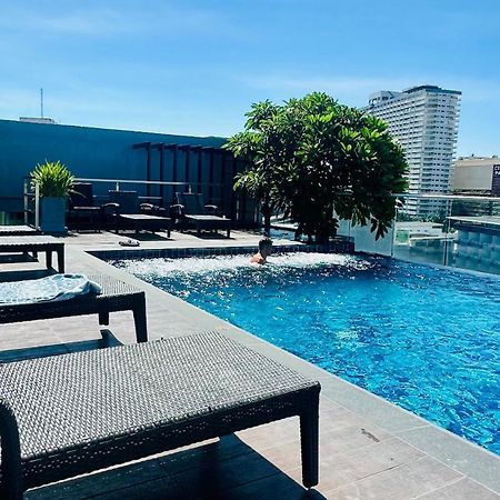 The Base Inn Pattaya Luaran gambar