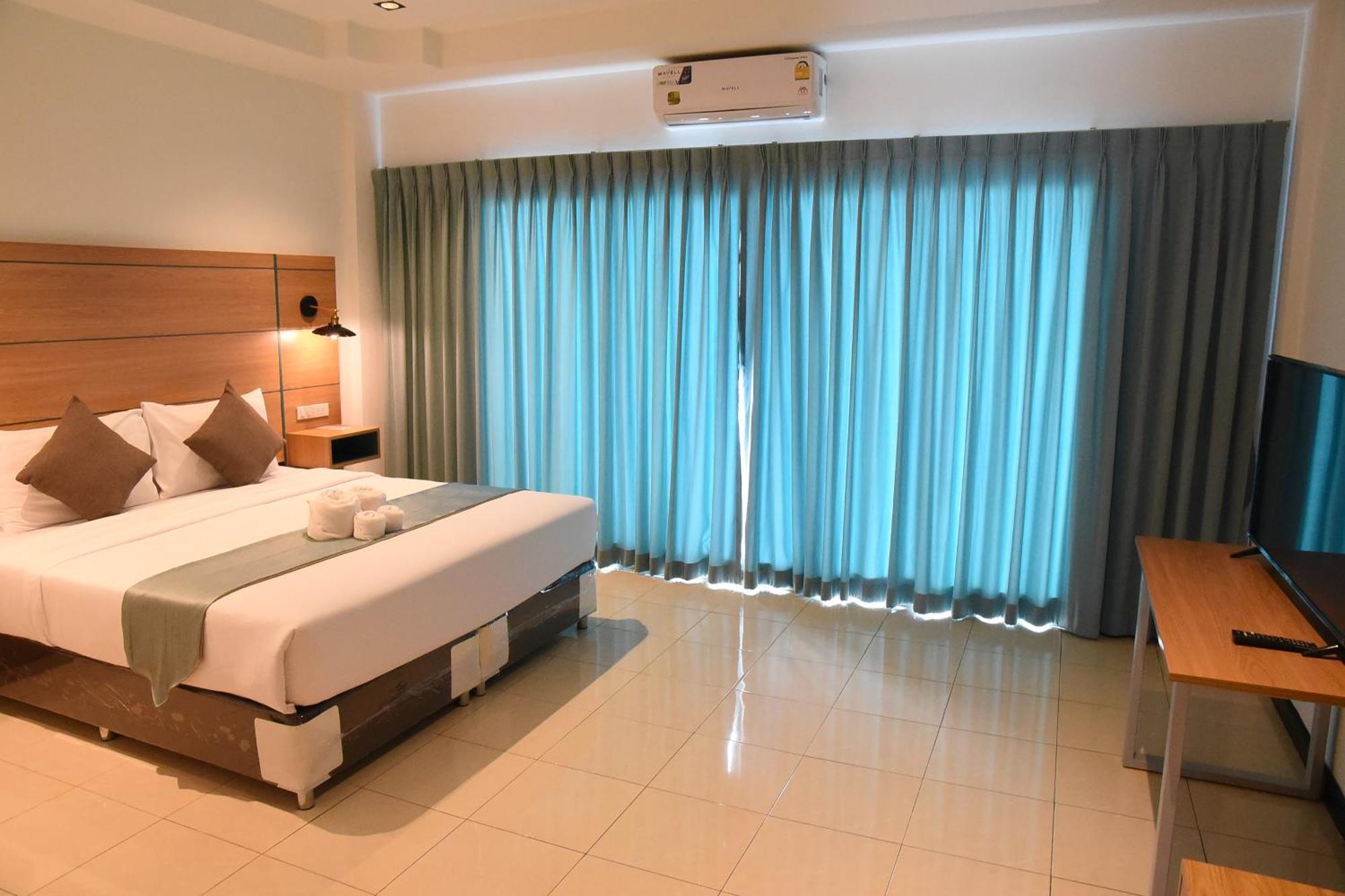 The Base Inn Pattaya Luaran gambar